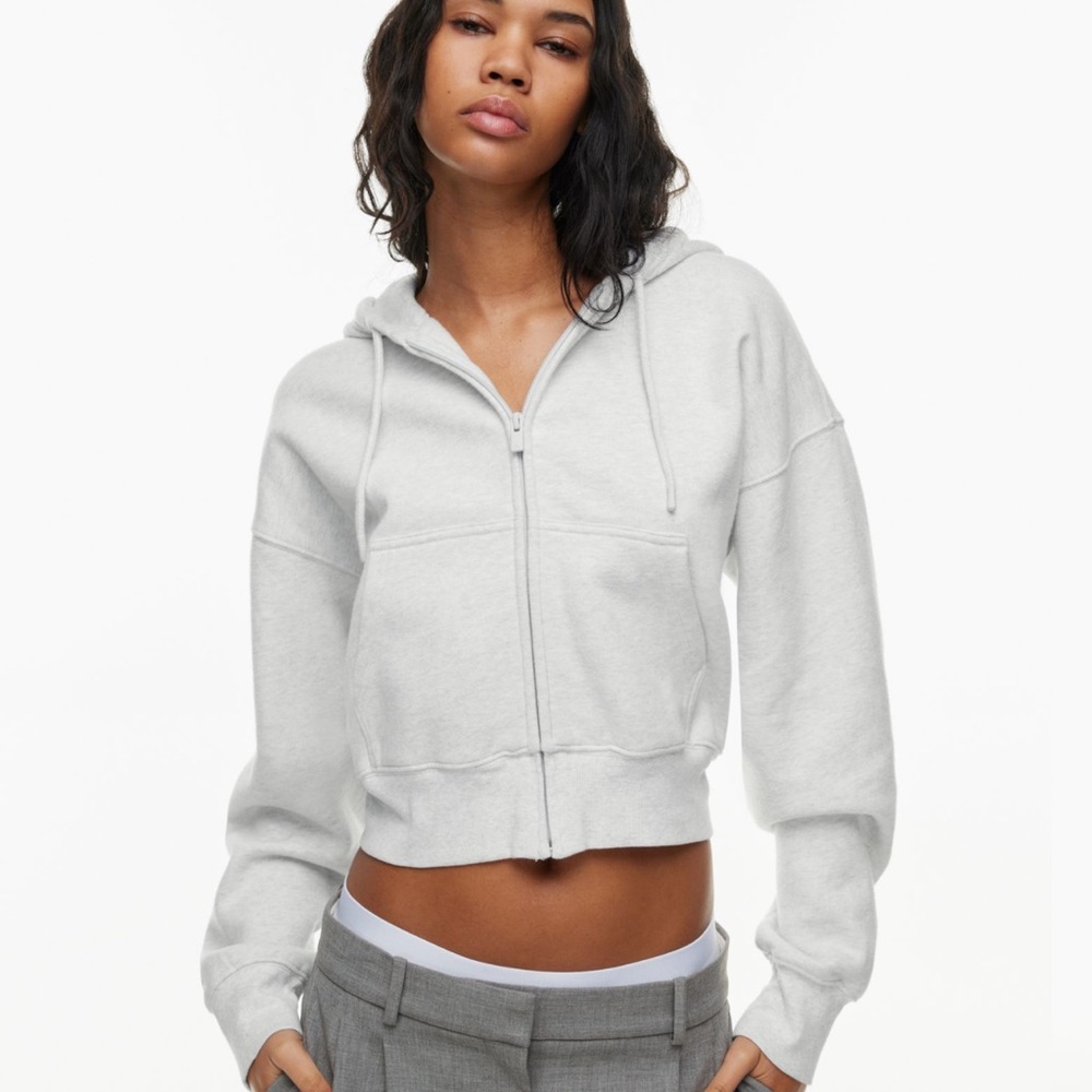 Aritzia cropped zip up hoodie